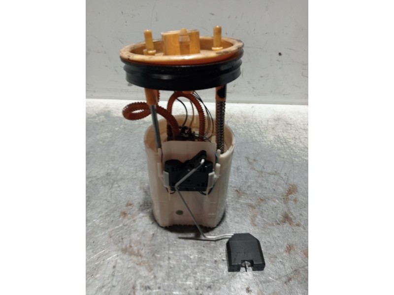 Recambio de bomba combustible para seat toledo (kg3) style referencia OEM IAM 6RA919050A A2C95724901 