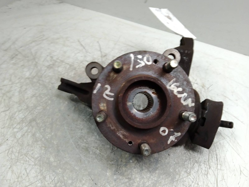 Recambio de mangueta delantera izquierda para hyundai i30 classic referencia OEM IAM   