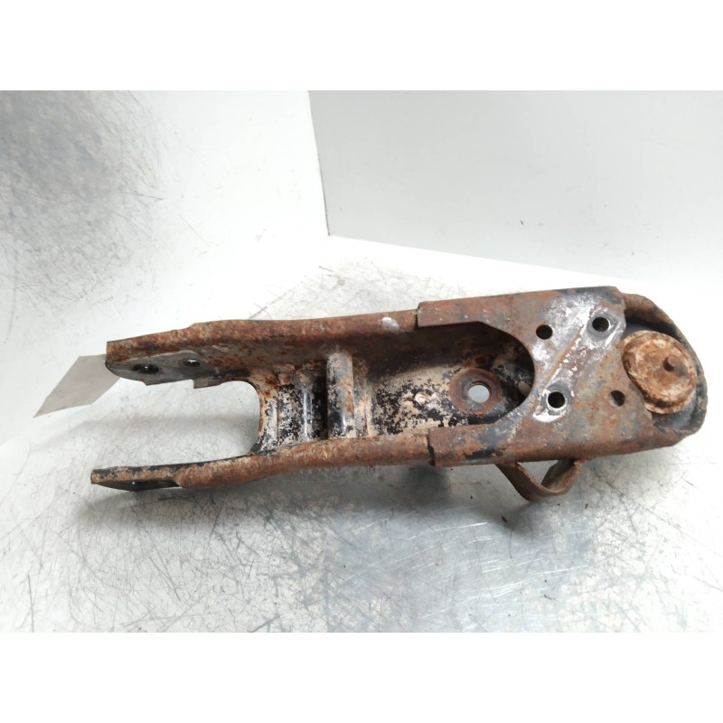 Recambio de brazo suspension inferior delantero derecho para nissan pick-up (d22) 2.5 diesel referencia OEM IAM   