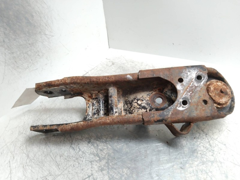 Recambio de brazo suspension inferior delantero derecho para nissan pick-up (d22) 2.5 diesel referencia OEM IAM   