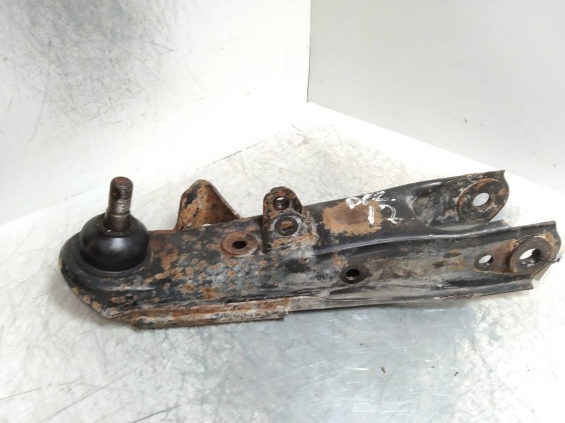 Recambio de brazo suspension inferior delantero izquierdo para nissan pick-up (d22) 2.5 diesel referencia OEM IAM   