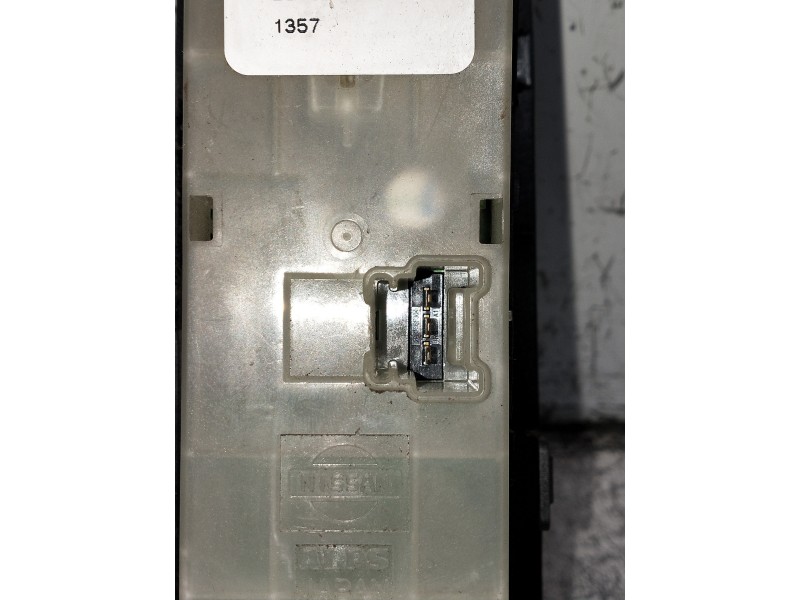 Recambio de mando elevalunas delantero izquierdo para nissan pathfinder (r51) 2.5 dci le referencia OEM IAM   