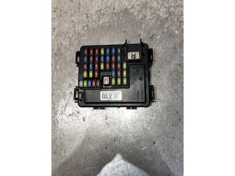 Recambio de caja reles / fusibles para kia sportage spirit 2wd referencia OEM IAM 91950D9BB0 91950D9880 