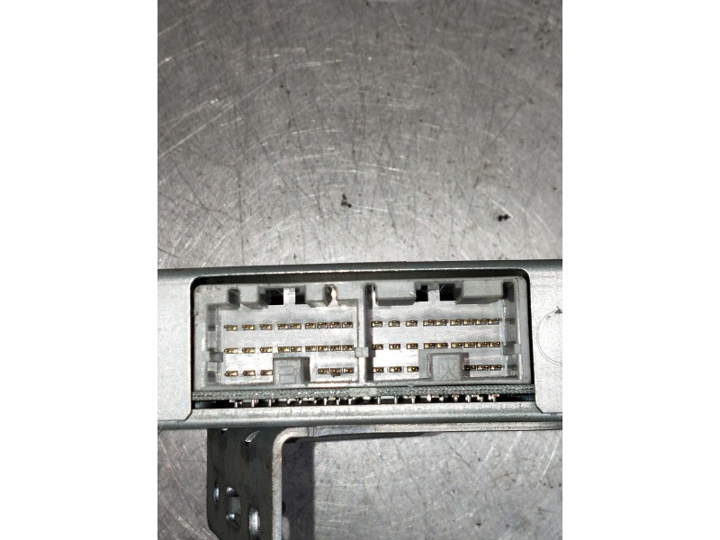 Recambio de modulo electronico para nissan pathfinder (r51) 2.5 dci le referencia OEM IAM 330843X02D  