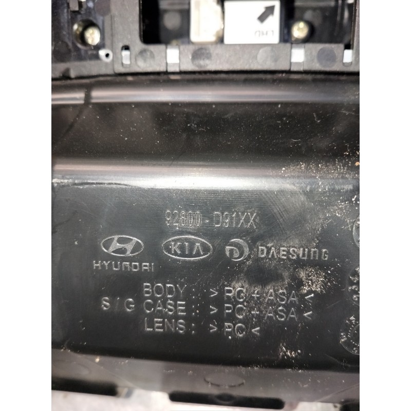Recambio de luz interior para kia sportage spirit 2wd referencia OEM IAM 92800D91XX 92800D9110WK 