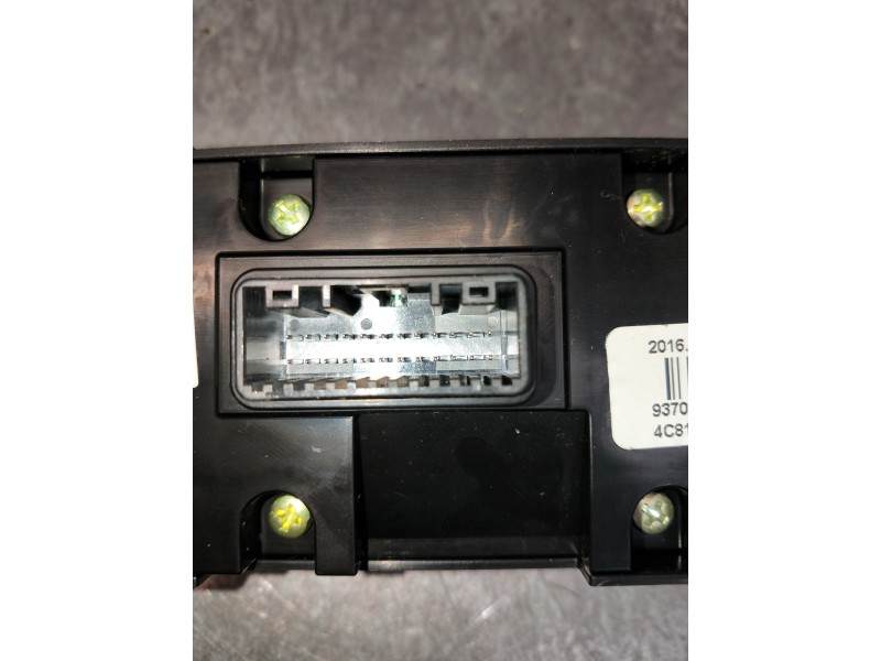 Recambio de mando multifuncion para kia sportage spirit 2wd referencia OEM IAM 93700F1200WK  