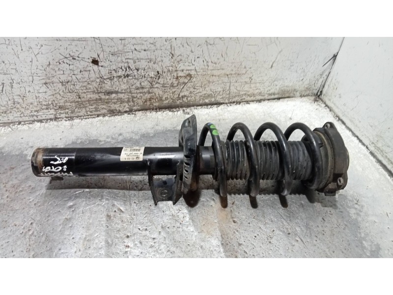 Recambio de amortiguador delantero derecho para volkswagen passat berlina (3c2) highline referencia OEM IAM 3C0413031N  