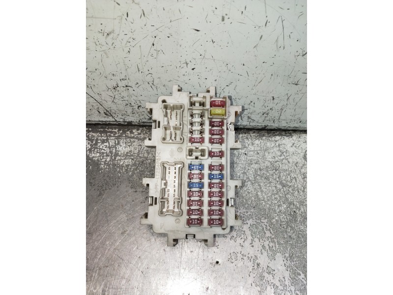 Recambio de caja reles / fusibles para nissan pathfinder (r51) 2.5 dci le referencia OEM IAM 0378EA00A7C22  
