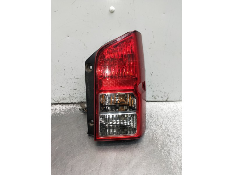 Recambio de piloto trasero derecho para nissan pathfinder (r51) 2.5 dci le referencia OEM IAM 22016550  