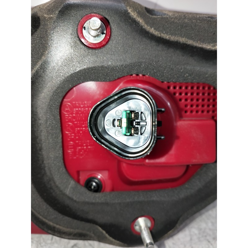 Recambio de piloto trasero derecho interior para kia sportage spirit 2wd referencia OEM IAM   