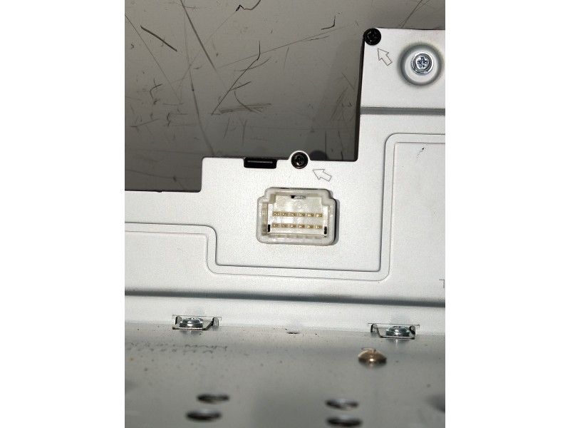 Recambio de sistema navegacion gps para kia sportage spirit 2wd referencia OEM IAM 96560F1100WK  