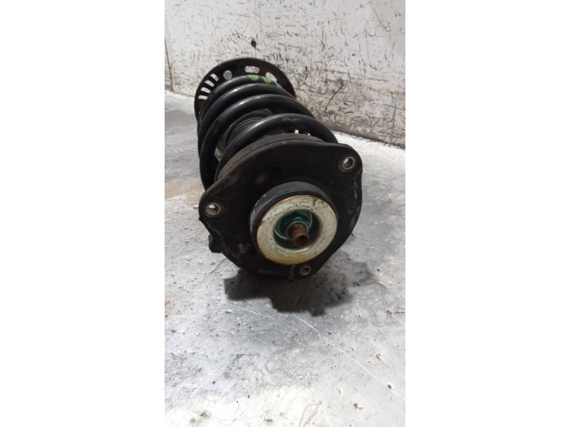 Recambio de amortiguador delantero derecho para volkswagen passat berlina (3c2) highline referencia OEM IAM 3C0413031N  