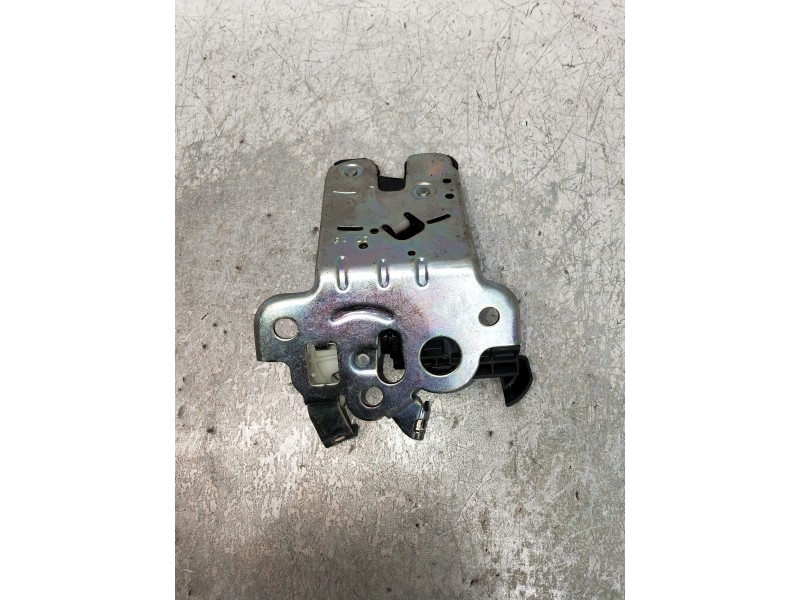 Recambio de motor cierre centralizado porton para audi a5 sportback (8t) 2.0 tdi (140kw) referencia OEM IAM 8R0827505A  5P