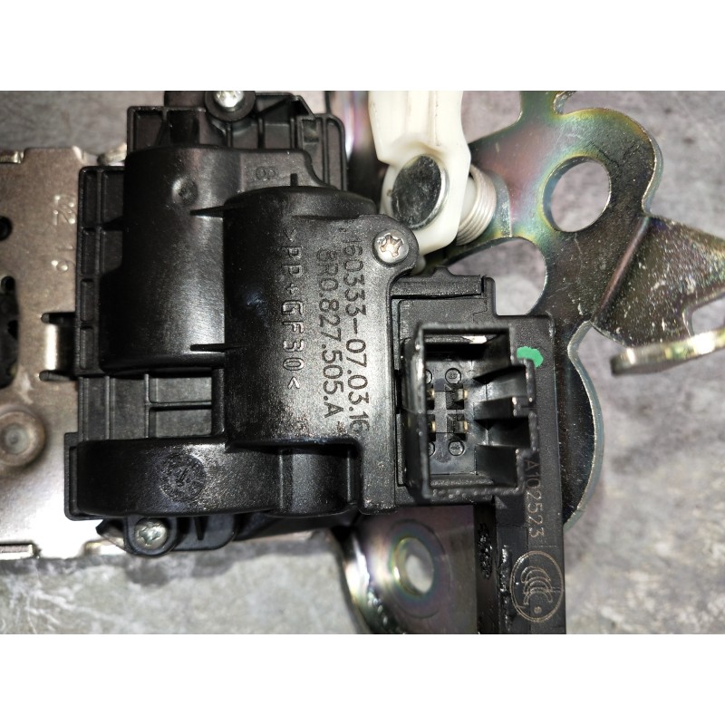 Recambio de motor cierre centralizado porton para audi a5 sportback (8t) 2.0 tdi (140kw) referencia OEM IAM 8R0827505A  5P