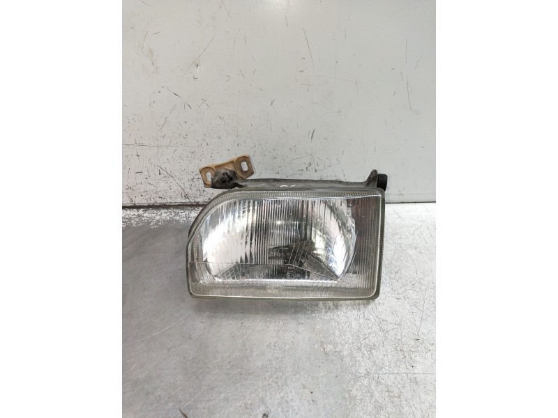 Recambio de faro izquierdo para ford escort berlina cl referencia OEM IAM 1AF96072301  