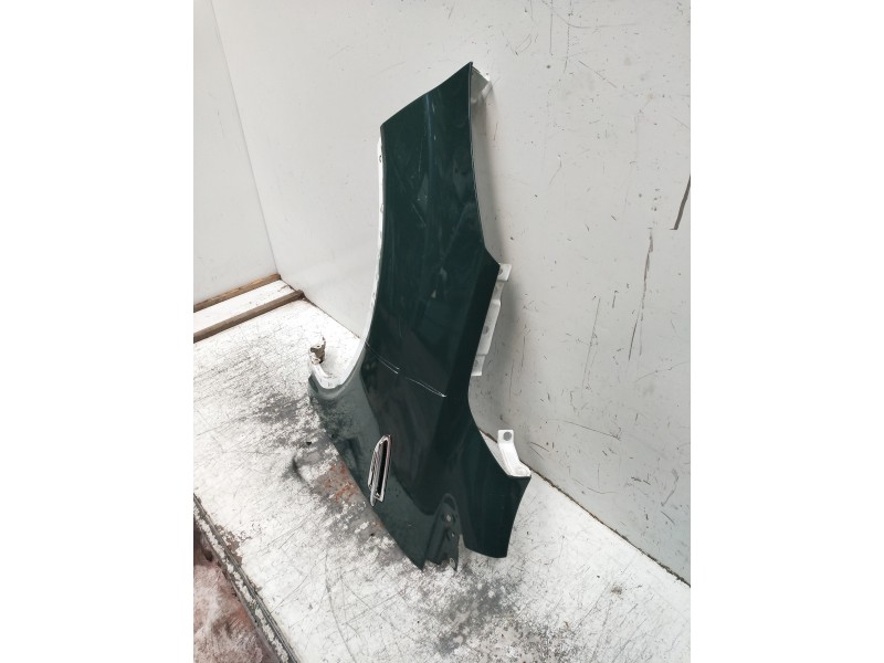 Recambio de aleta delantera izquierda para ford kuga (cbs) titanium referencia OEM IAM   