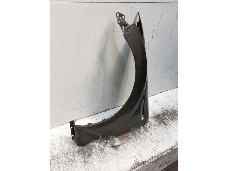 Recambio de aleta delantera izquierda para ford mondeo ber. (ca2) ambiente referencia OEM IAM   