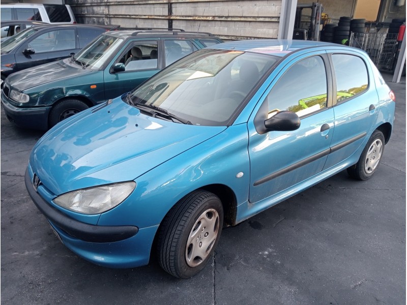 peugeot 206 berlina del año 1999