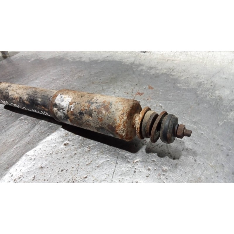 Recambio de amortiguador delantero derecho para mitsubishi montero sport (k90) 2.5 turbodiesel referencia OEM IAM   