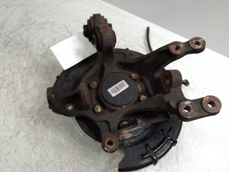 Recambio de mangueta trasera derecha para hyundai i30cw 1.6 crdi cat referencia OEM IAM   