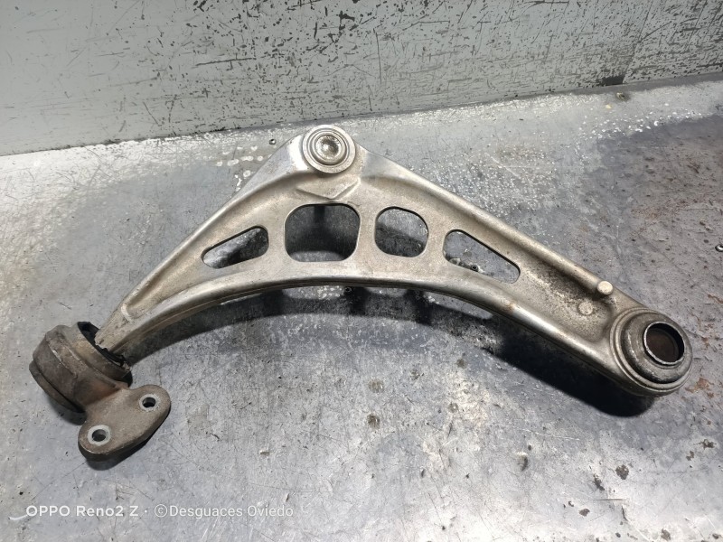 Recambio de brazo suspension inferior delantero izquierdo para bmw serie 3 berlina (e46) 320d referencia OEM IAM   