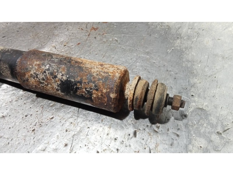Recambio de amortiguador delantero izquierdo para mitsubishi montero sport (k90) 2.5 turbodiesel referencia OEM IAM   