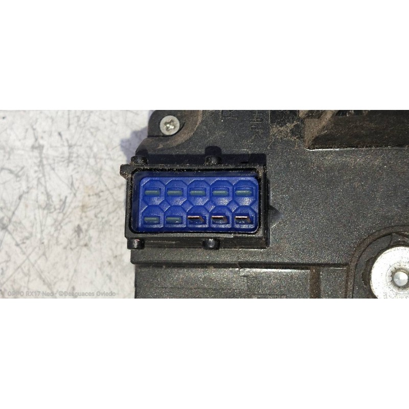 Recambio de motor cierre centralizado delantero derecho para opel combo (corsa c) familiar referencia OEM IAM 13154792  