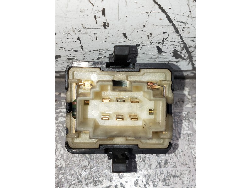 Recambio de mando elevalunas delantero izquierdo para volkswagen vento (1h2) gl referencia OEM IAM 1H0959855  