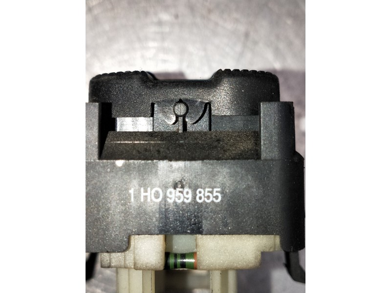 Recambio de mando elevalunas delantero izquierdo para volkswagen vento (1h2) gl referencia OEM IAM 1H0959855  