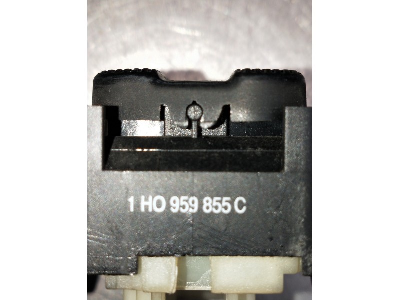 Recambio de mando elevalunas delantero derecho para volkswagen vento (1h2) gl referencia OEM IAM 1H959855C  
