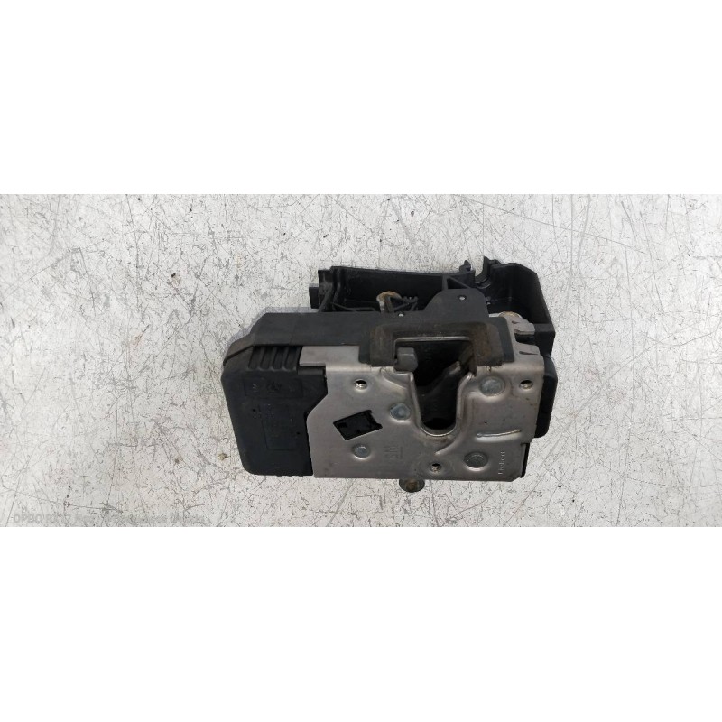 Recambio de motor cierre centralizado delantero izquierdo para opel combo (corsa c) familiar referencia OEM IAM 13203899  