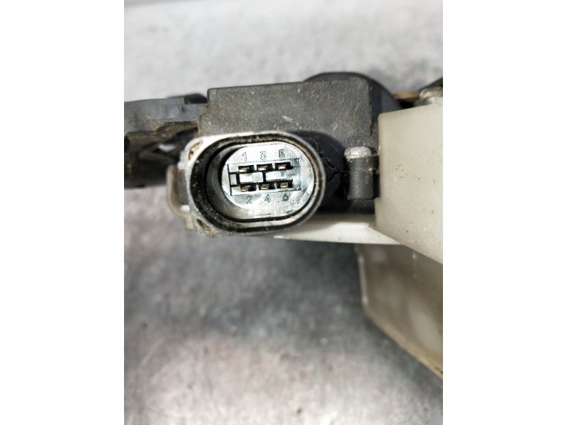 Recambio de motor cierre centralizado trasero derecho para volkswagen passat variant (3b6) v6 tdi executive referencia OEM IAM  