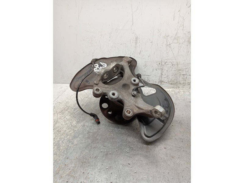 Recambio de mangueta delantera derecha para mercedes clase clk (w207) coupe 350 cdi be prime edition (207.322) referencia OEM IA