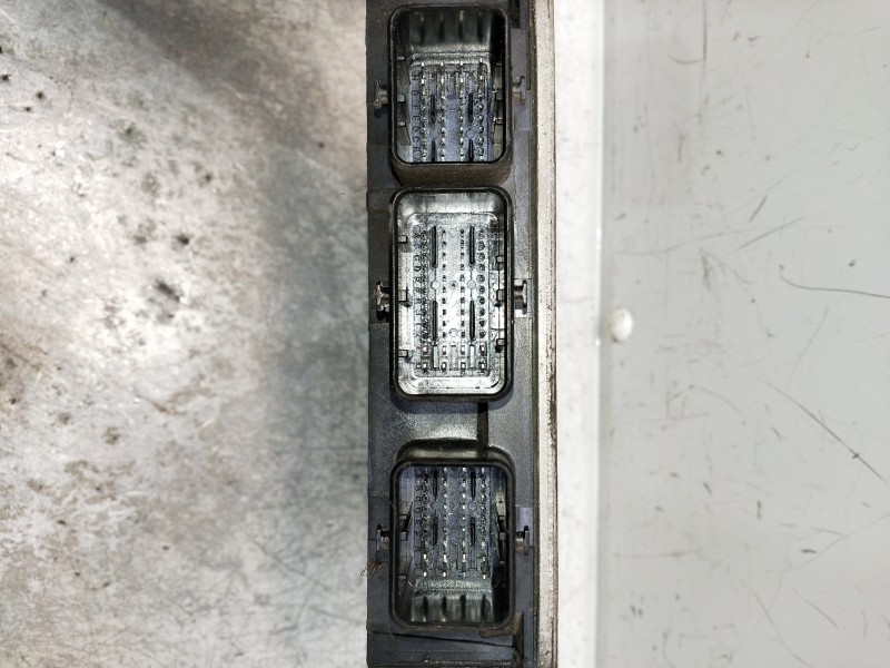 Recambio de centralita motor uce para dacia logan prestige referencia OEM IAM 8200785530 8200911568 