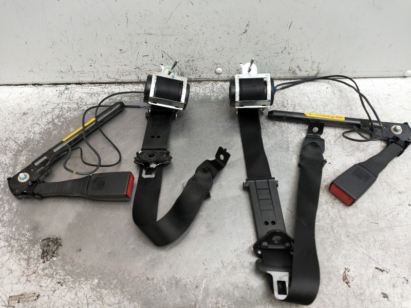 Recambio de juego cinturones delantero para opel astra h berlina cosmo referencia OEM IAM   5P