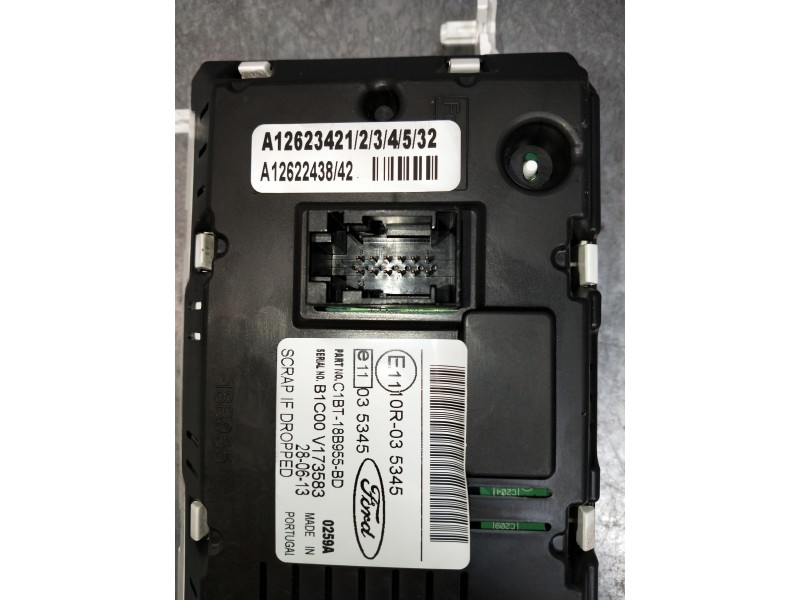 Recambio de pantalla multifuncion para ford fiesta (ccn) trend referencia OEM IAM A12622438 C1BT18B955BD 
