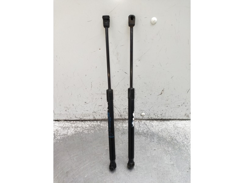 Recambio de amortiguadores maletero / porton para opel astra h berlina cosmo referencia OEM IAM 3286YT0450N  