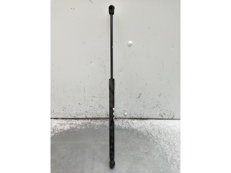 Recambio de amortiguadores capo para opel astra h berlina cosmo referencia OEM IAM 1567RH0310N  