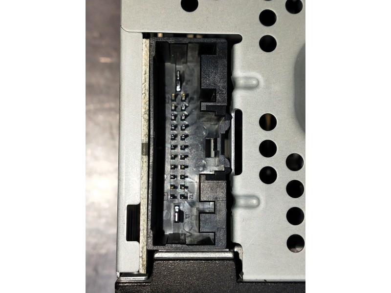 Recambio de sistema audio / radio cd para ford kuga (cbs) titanium referencia OEM IAM CT4T19C107YC  