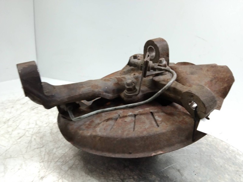 Recambio de mangueta delantera derecha para hyundai h 100 2.5 d referencia OEM IAM   