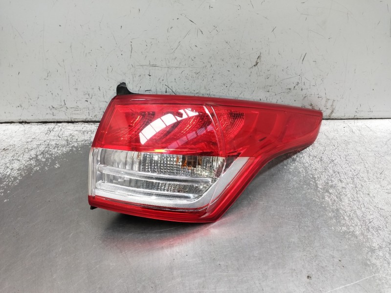 Recambio de piloto trasero derecho para ford kuga (cbs) titanium referencia OEM IAM CV4413404BH 90021840 