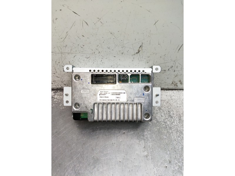 Recambio de pantalla multifuncion para ford kuga (cbs) titanium referencia OEM IAM DJ5T14F239DE  