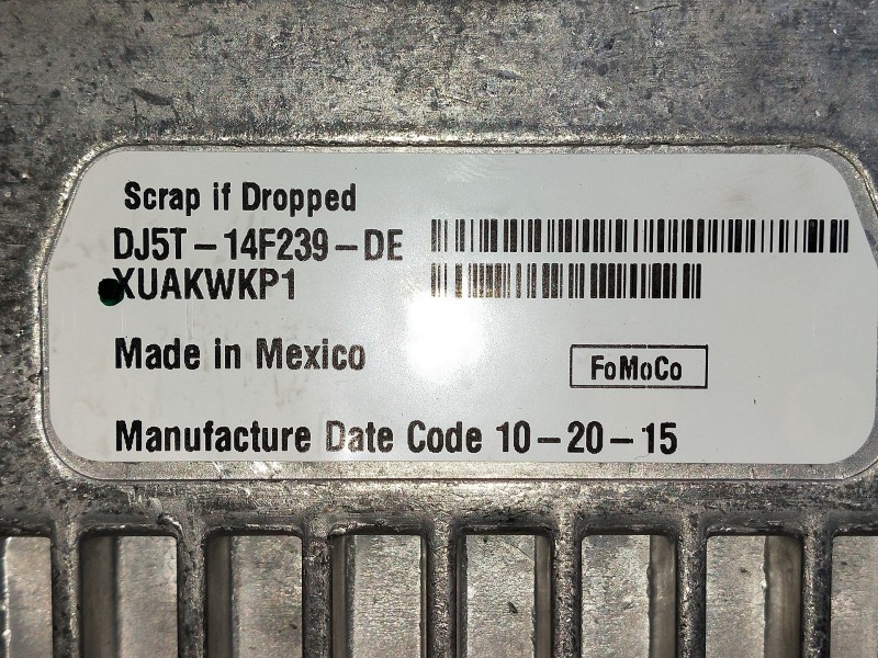 Recambio de pantalla multifuncion para ford kuga (cbs) titanium referencia OEM IAM DJ5T14F239DE  