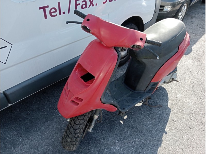 piaggio (vespa) typhoon (tph) 50 del año 2000