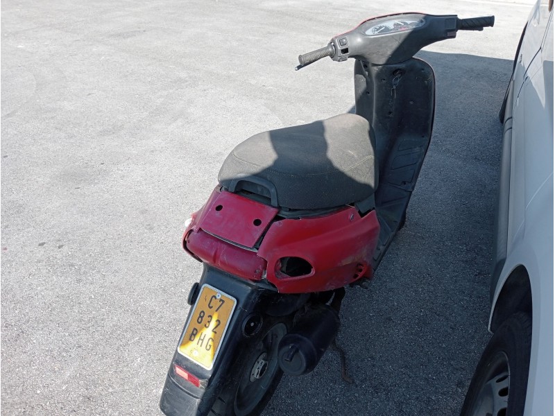 piaggio (vespa) typhoon (tph) 50 del año 2000