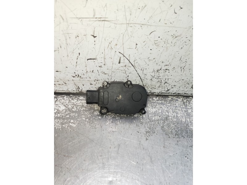 Recambio de motor apertura trampillas climatizador para ford kuga (cbs) titanium referencia OEM IAM 6466R420  