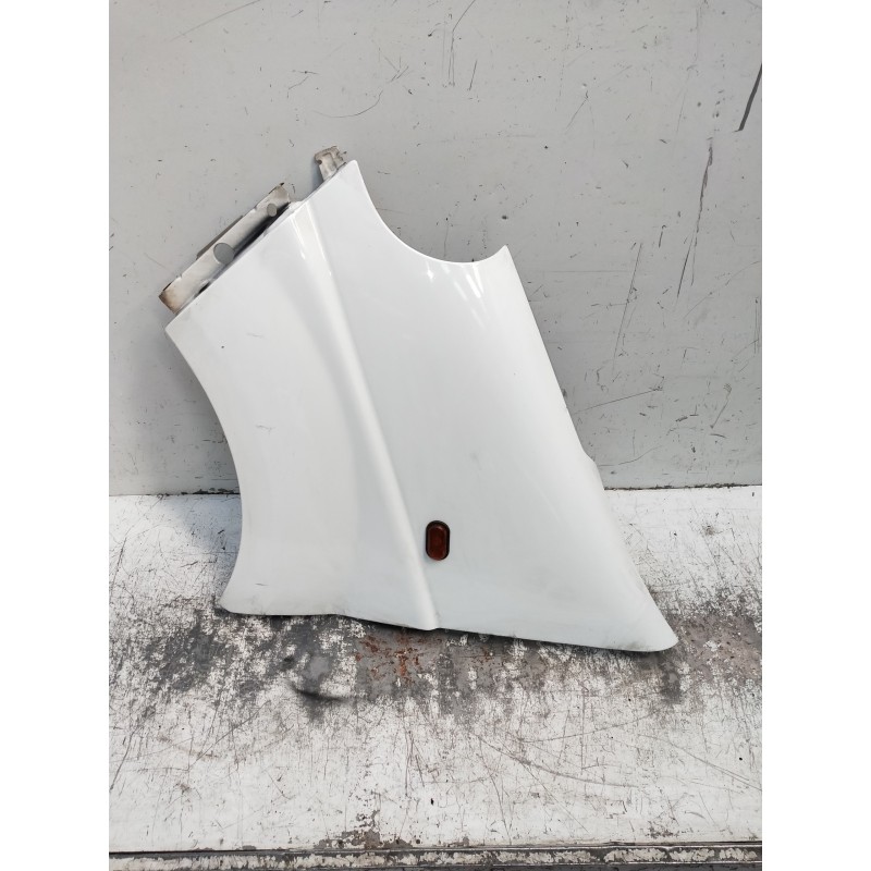 Recambio de aleta delantera izquierda para renault trafic caja cerrada (ab 4.01) 1.9 diesel referencia OEM IAM   