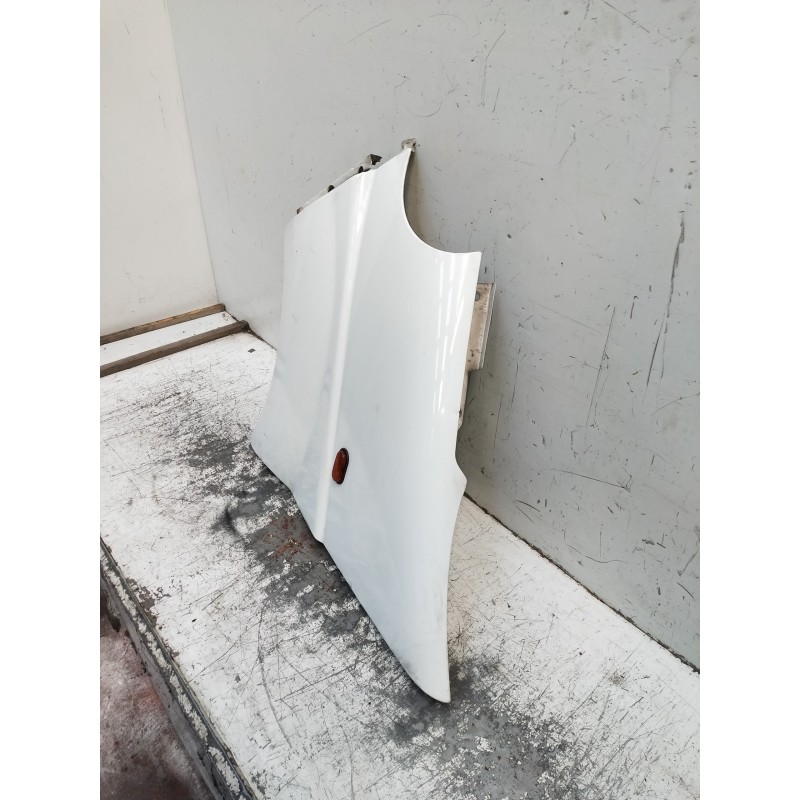 Recambio de aleta delantera izquierda para renault trafic caja cerrada (ab 4.01) 1.9 diesel referencia OEM IAM   