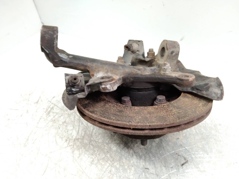 Recambio de mangueta delantera izquierda para hyundai h 100 2.5 diesel referencia OEM IAM   