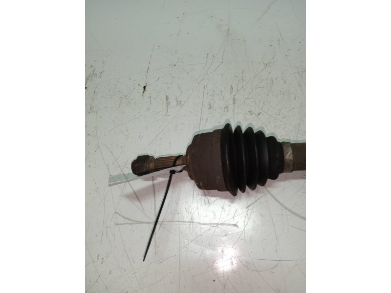 Recambio de transmision delantera izquierda para peugeot 206 berlina xr referencia OEM IAM    Recambio de transmision delantera izquierda para peugeot 206 berlina xr referencia OEM IAM